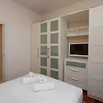 I-Host Apartment - Lodi 114